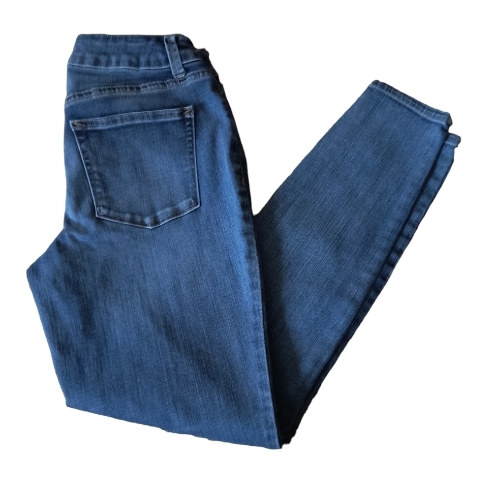 Maurices Mid Rise Jegging Size M